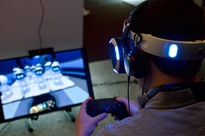 sony 2015 morpheus prototype hands on (1)