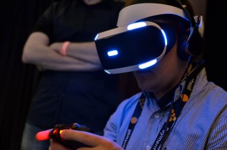 sony 2015 morpheus prototype hands on (2)