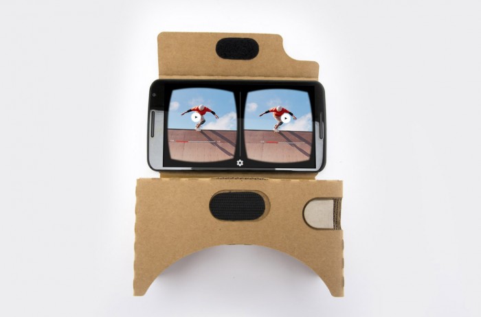 google cardboard v2 io 2015 (2)