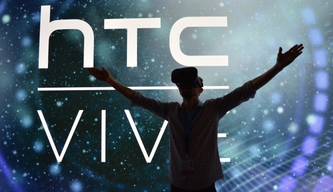 htc_vive_scott_gamescom2015