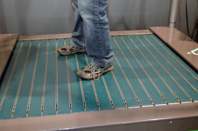 infinadeck-paul-feet