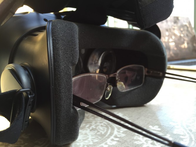 HTC-vive-glasses