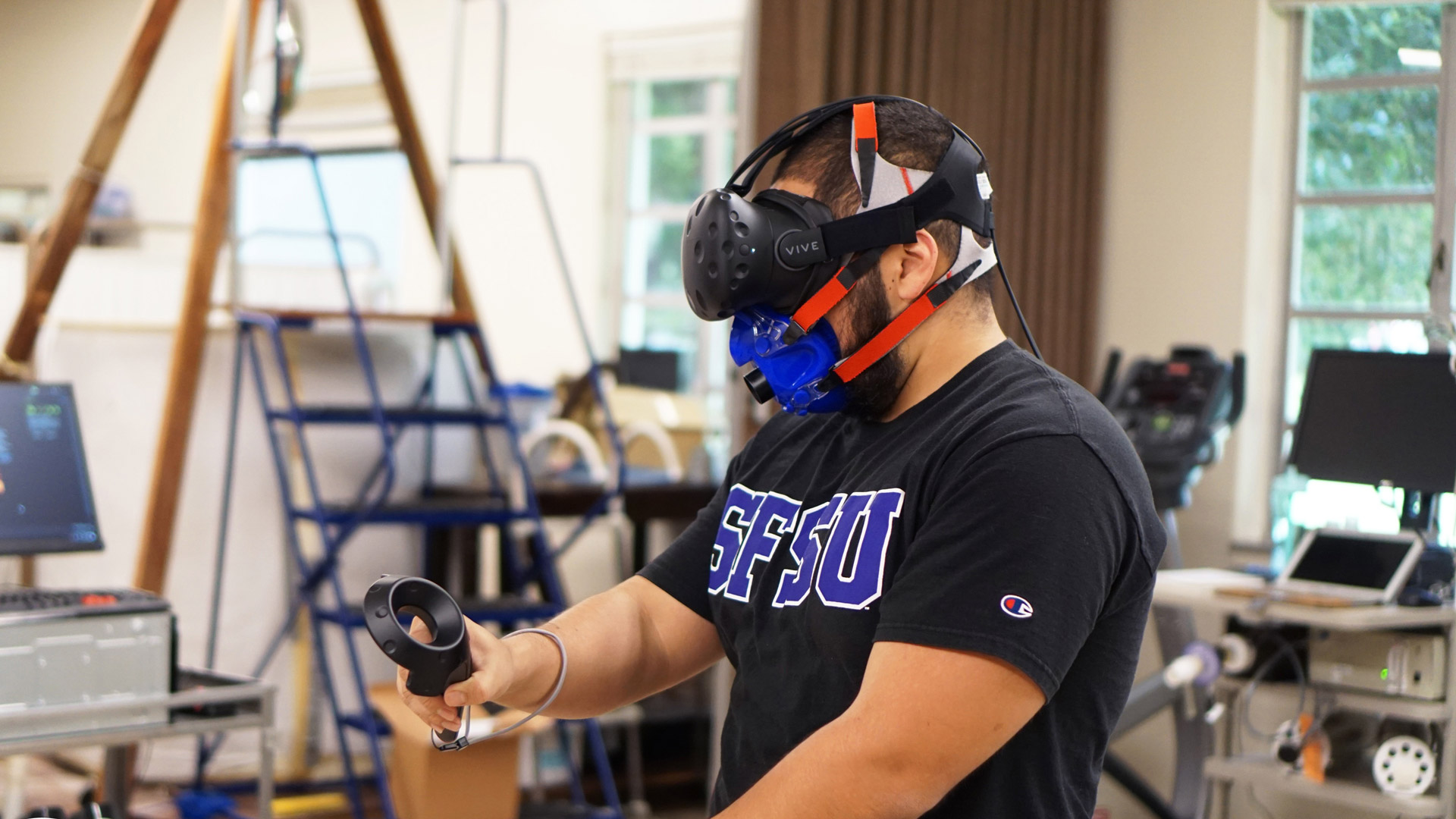 Vr фитнес. Виртуальная реальность в спорте. VR тренинг спорт. VR Электроэнергетика. VR-тренажер для слесаря-ремонтника.
