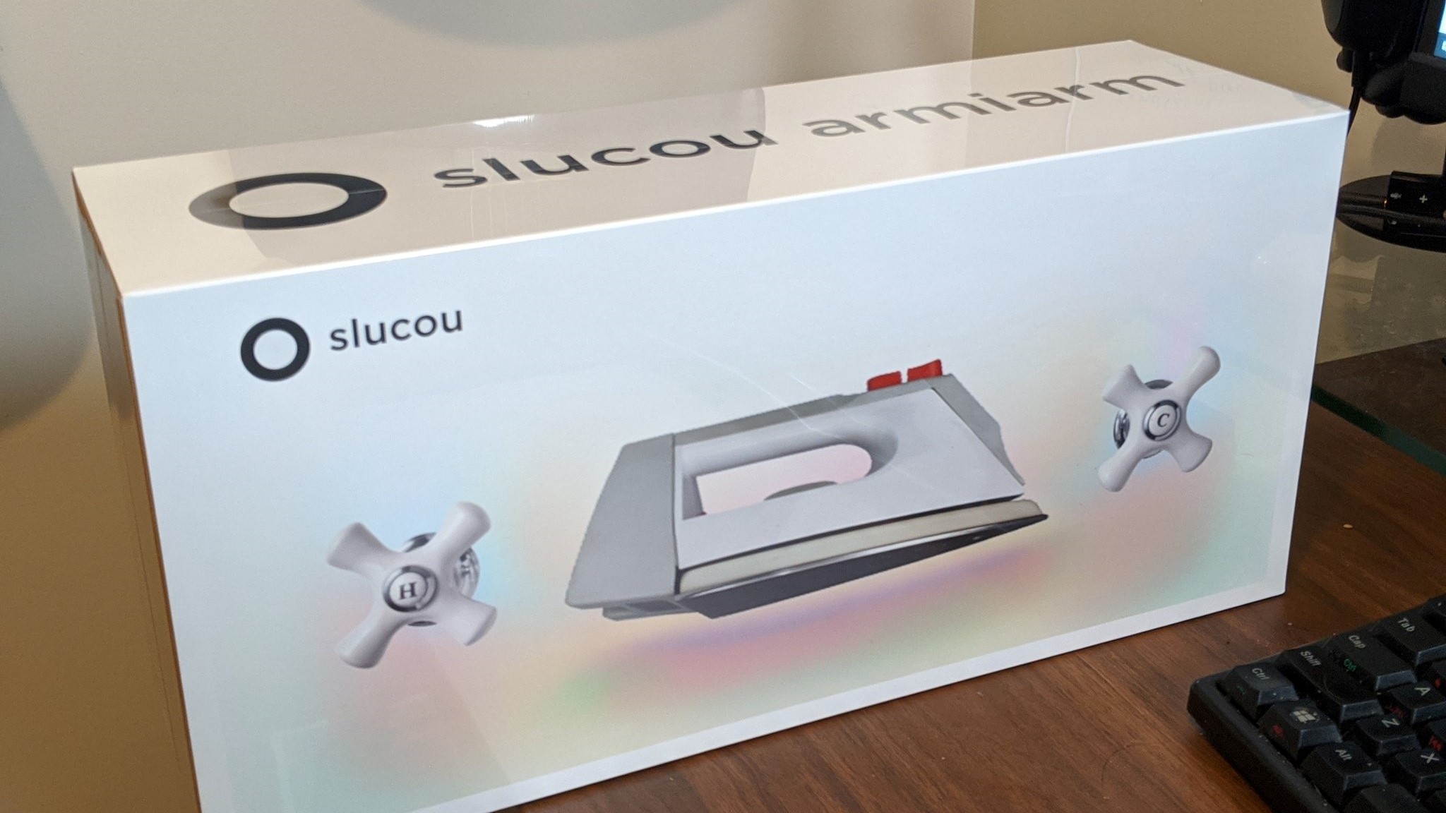 Facebook Disguised Quest 2 Dev Kits as Clothing Irons to Avoid