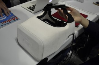 fove eye tracking hmd (2)